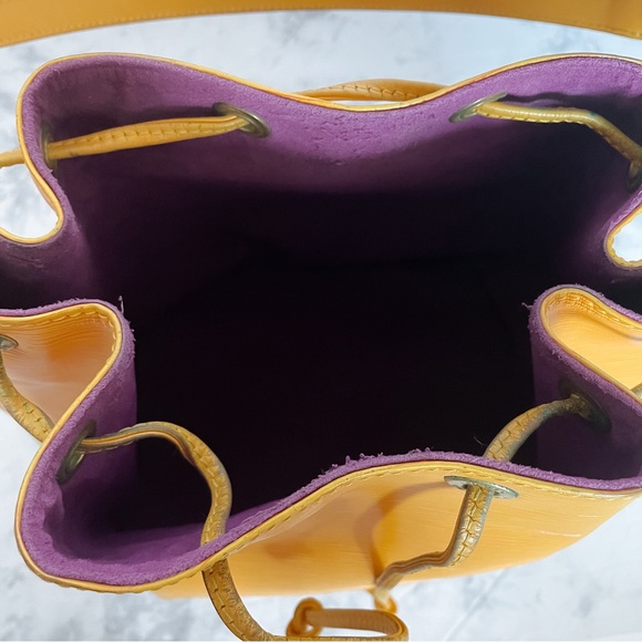 Louis Vuitton Epi Noe Bucket Bag. Gorgeous Fall Colors. Quiet Luxury! EUC ✨ - Picture 10 of 13